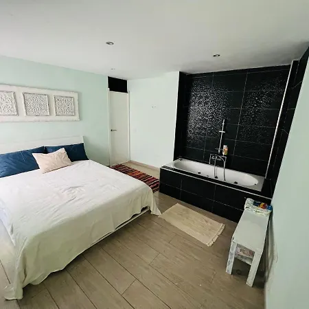 Oceanview Caleta أذيخي
